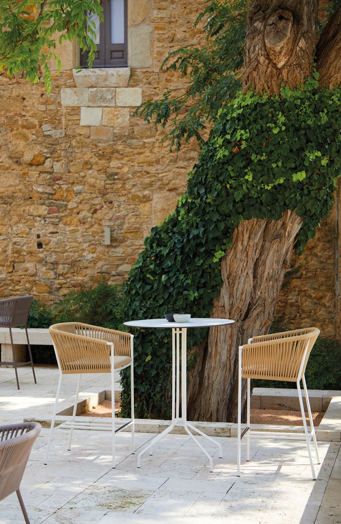 WEAVE TABURETE - IMAGEN 1