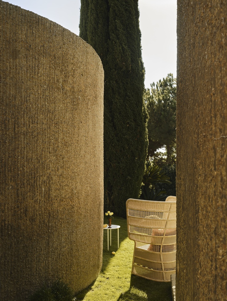 ESCALA SILLÓN RESPALDO ALTO-5