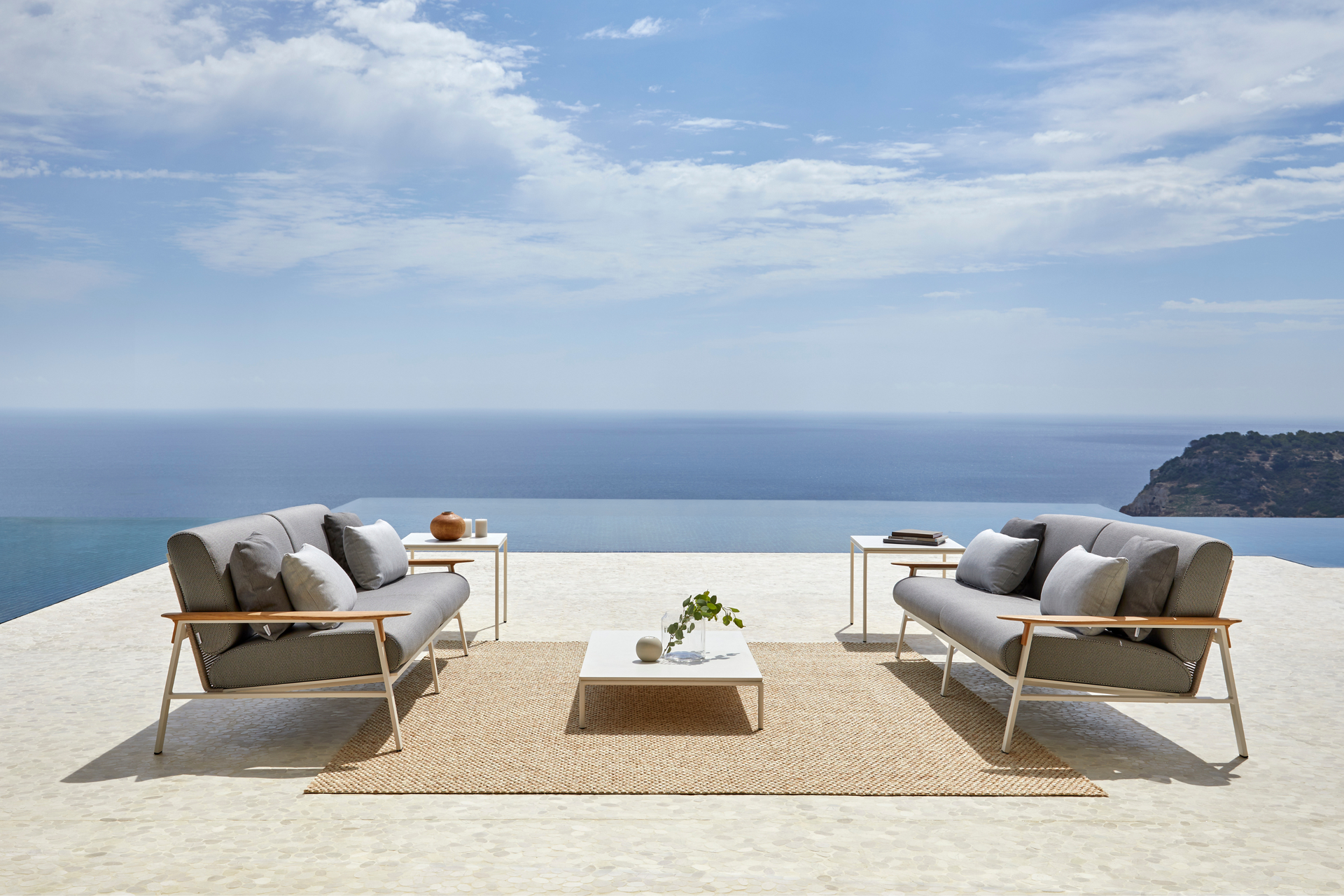 CITY RECTANGULAR COFFEE TABLE