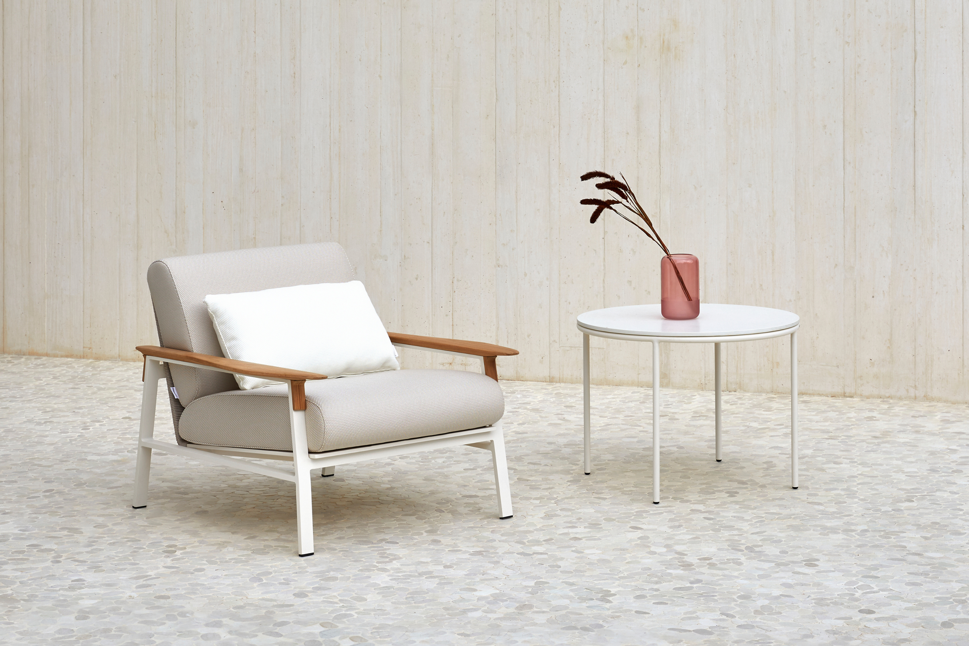 CITY ROUND SIDE TABLE