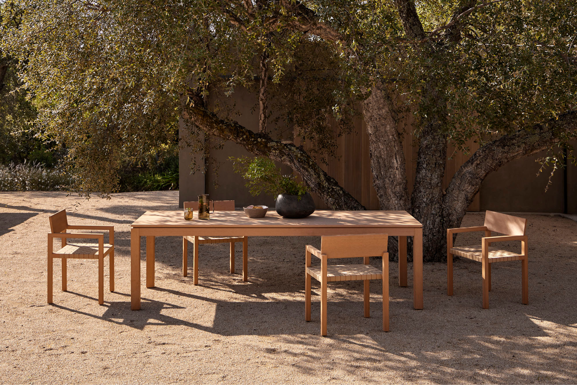 KUBIK RECTANGULAR DINING TABLE 200X101 CM