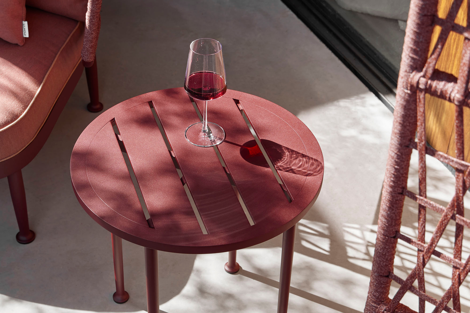 CURIO ROUND COFFEE TABLE Ø 50CM